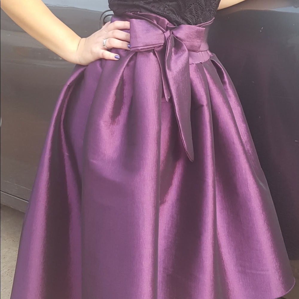 sweetheart hi lo skirt